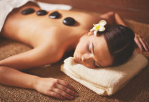 Massaggio Olistico Hot Stone: che cos’è, come viene praticato, benefici e precauzioni