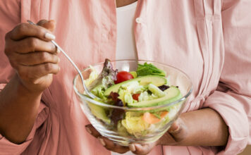 Dieta per dimagrire in menopausa: che cos'è, come funziona, cosa mangiare ed esercizi