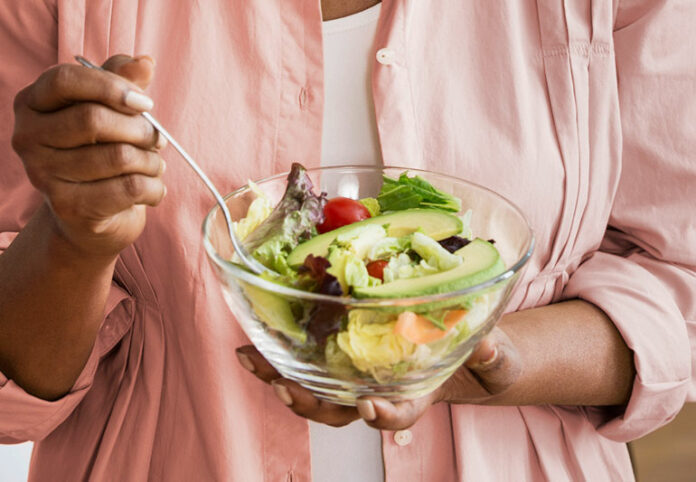 Dieta per dimagrire in menopausa: che cos'è, come funziona, cosa mangiare ed esercizi